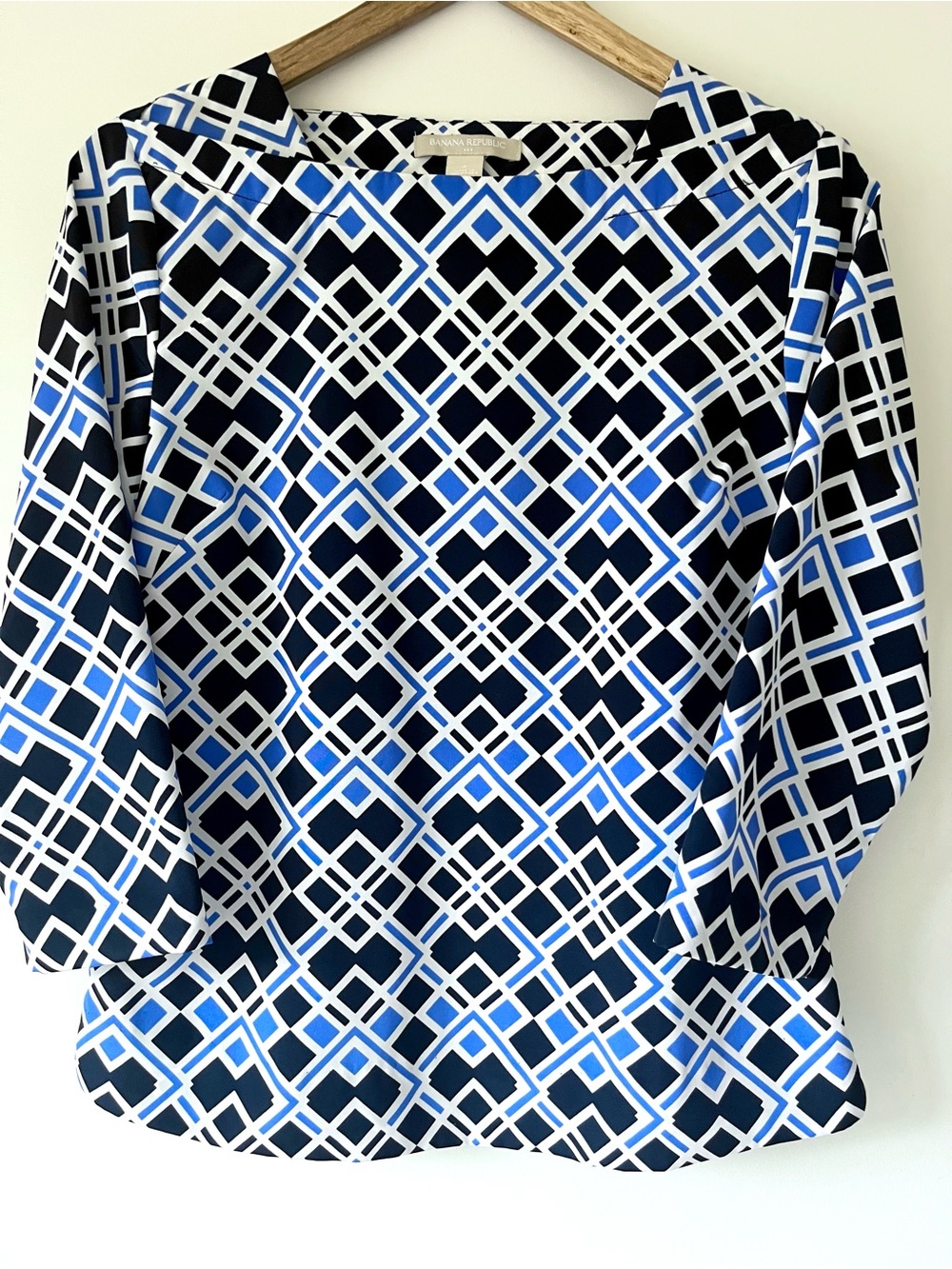 Banana Republic Geometric Blue & White Boatneck Blouse